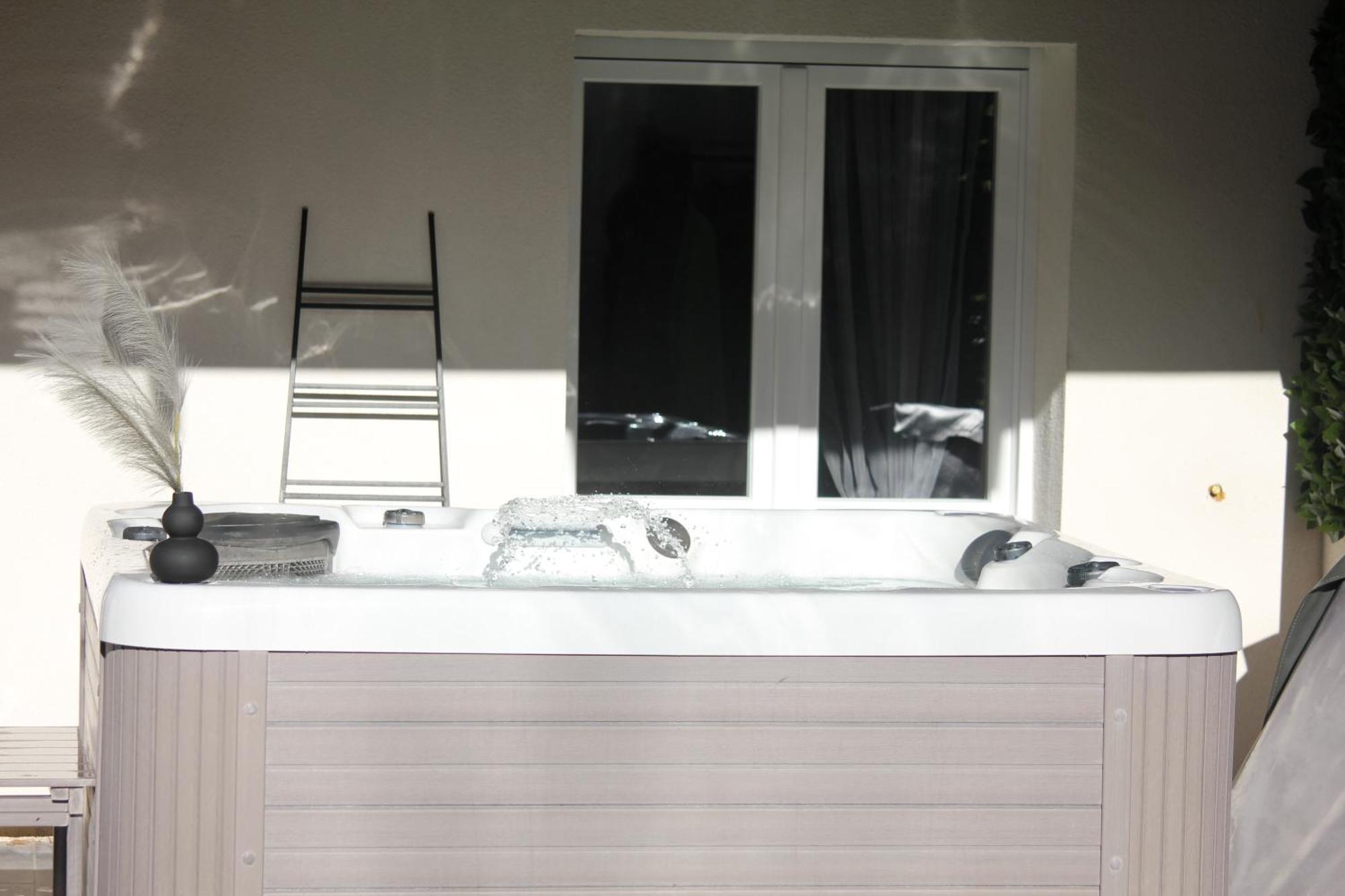 Sinalospa - Culiacan - Appartement Jardin Jacuzzi Sauna A 5 Minutes De Nancy Place Stanislas Champigneulles Εξωτερικό φωτογραφία